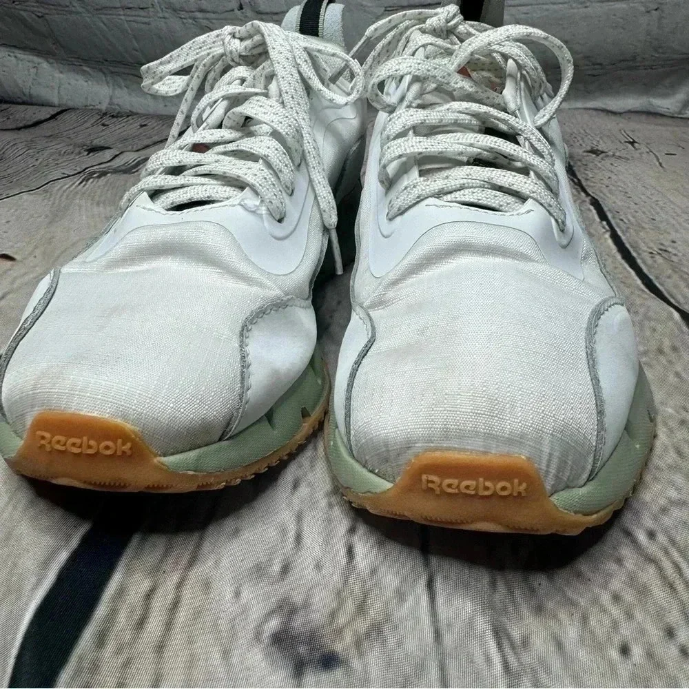 Reebok Zig Dynanica Women's Running Shoes White/Green size 8.5
